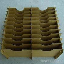 《商標法》規(guī)定馳名商標將不得用于產(chǎn)品包裝和商業(yè)活動 2014/5/30 11:38:22 馳名商標“中看不中用”了。5月1日實施的新《商標法》規(guī)定，生產(chǎn)、經(jīng)營者不能將“馳名商標”字樣用于商品、商品包裝或者容器上，也不能用于廣告宣傳、展覽以及商業(yè)活動中。法學界人士認為，這一新規(guī)將有效整治當下馳名商標認證中的各種亂象，讓馳名商標回歸其重在保護企業(yè)知識產(chǎn)權的本原。 　　金華近半馳名商標誕生于官司 　　去